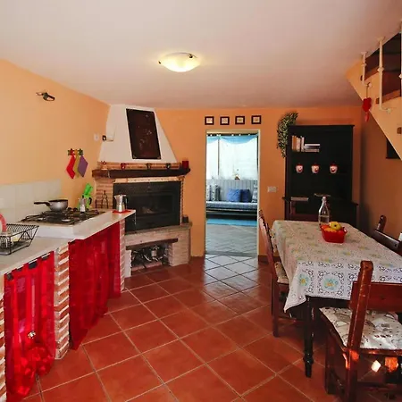 With Above-ground Pool And Sea View In Monteggiori * Santa Lucia (Lucca)